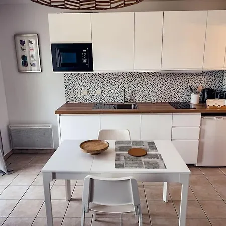 Cosy Proche De מאני-לה-הונגרה
